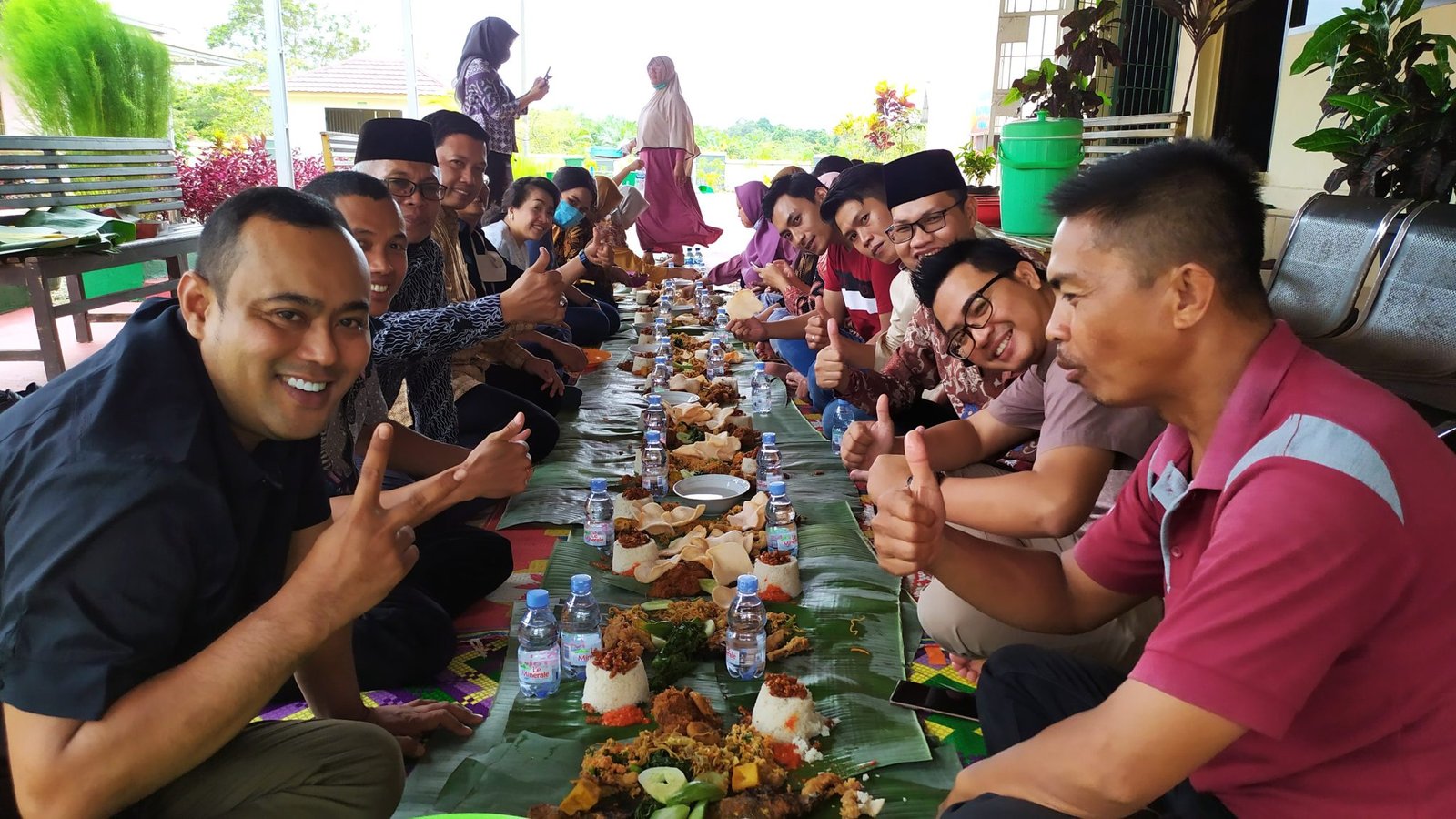 7 Alasan Kenapa Botram Sunda Itu Sehat & Seru!