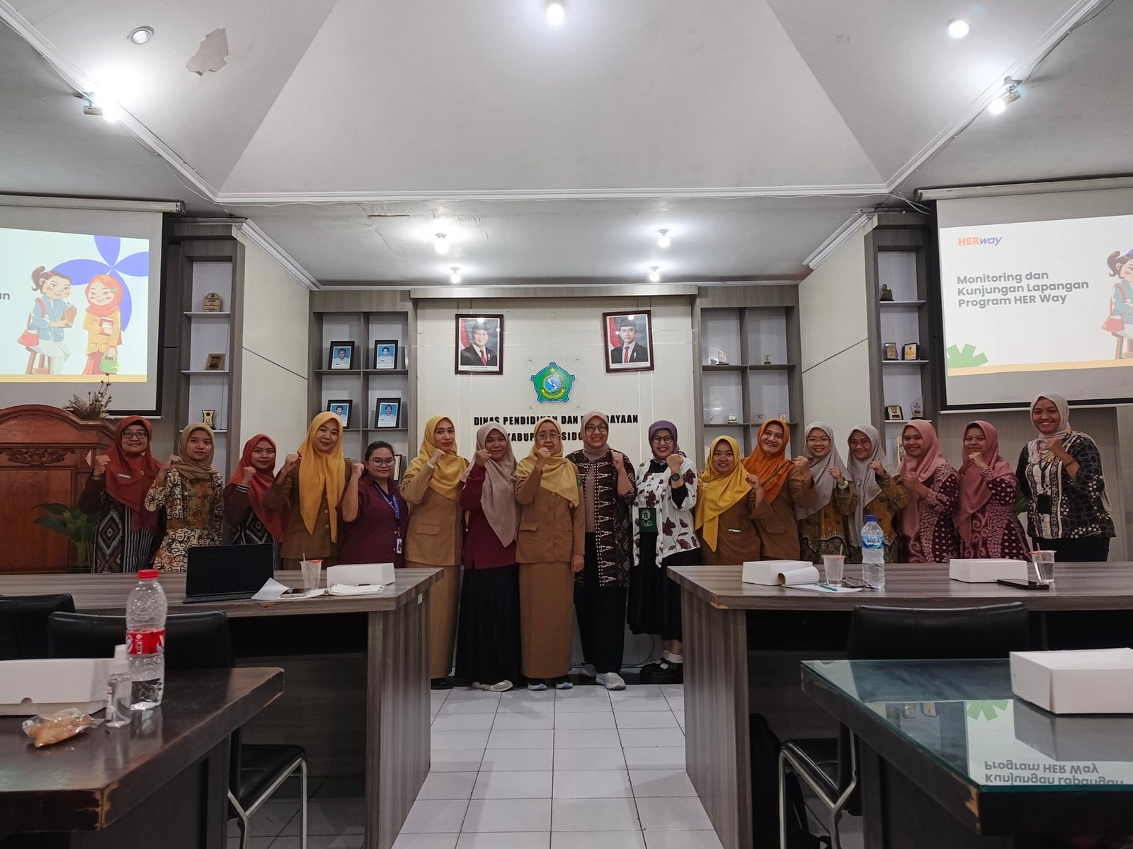 guru-guru-sidoarjo-mengajar-kespro-healtheroes.id