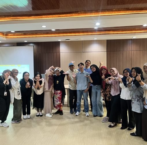 guru-guru tangerang mengajar kespro - healtheroes.id